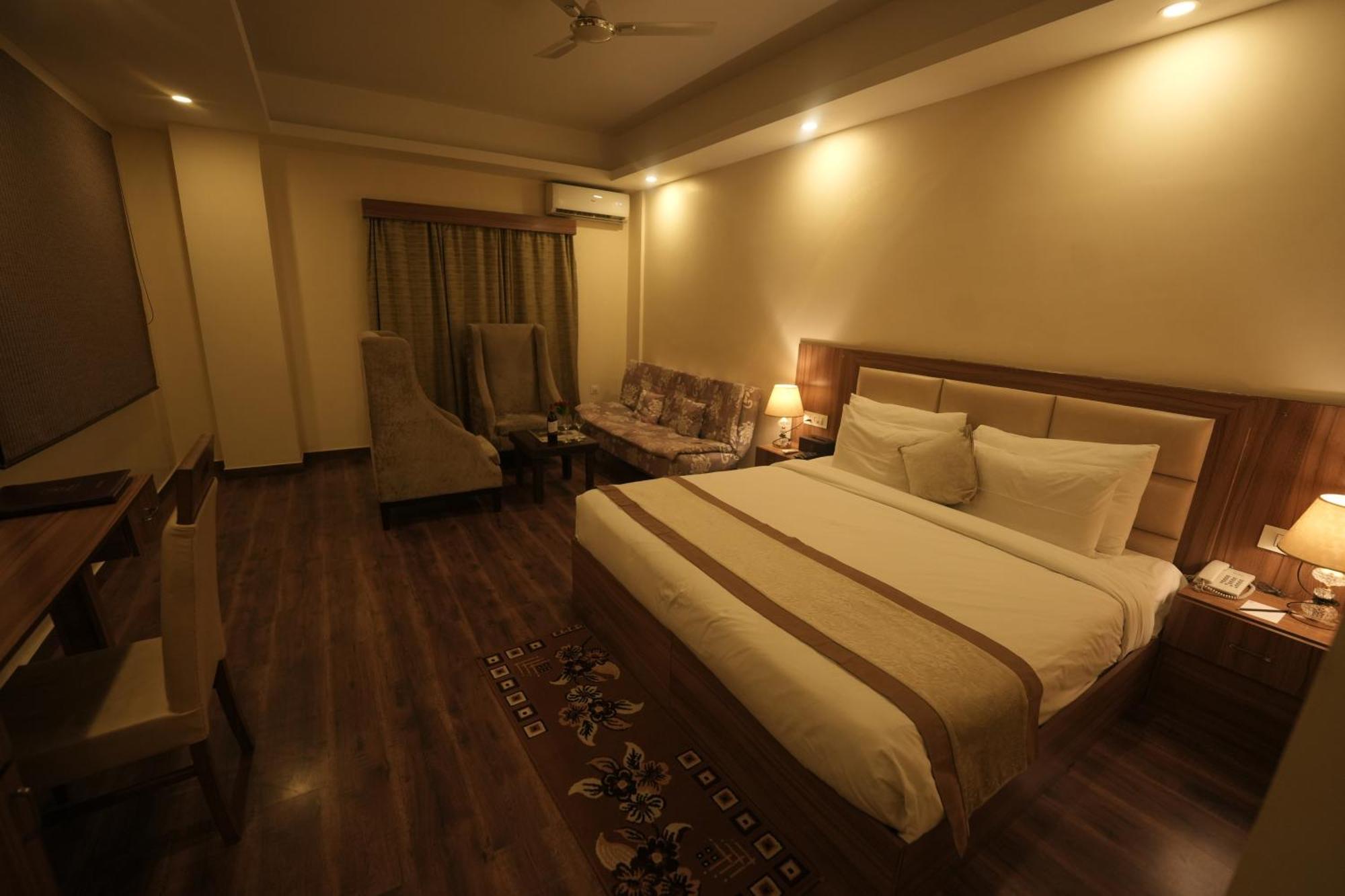 D'Polo Club & Spa Resort Dharamshala Extérieur photo